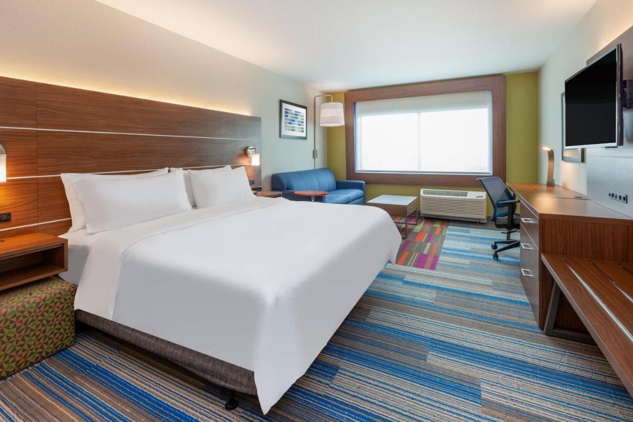 Holiday Inn Express & Suites Brunswick-Harpers Ferry Area By Ihg Exterior photo