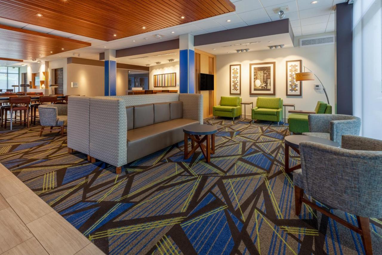 Holiday Inn Express & Suites Brunswick-Harpers Ferry Area By Ihg Exterior photo