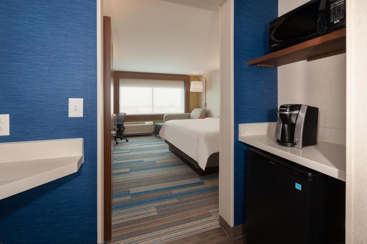 Holiday Inn Express & Suites Brunswick-Harpers Ferry Area By Ihg Exterior photo